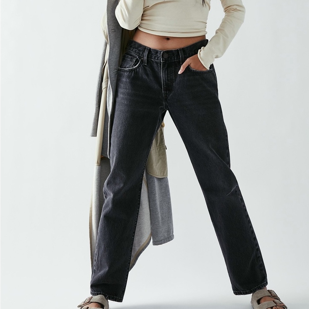 Levi’s Middy Jean - Picture 3 of 4